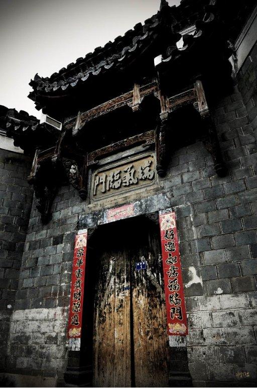 从雄霸一方到战场起义,刘文辉刀光剑影几十年,遗言只有几个字